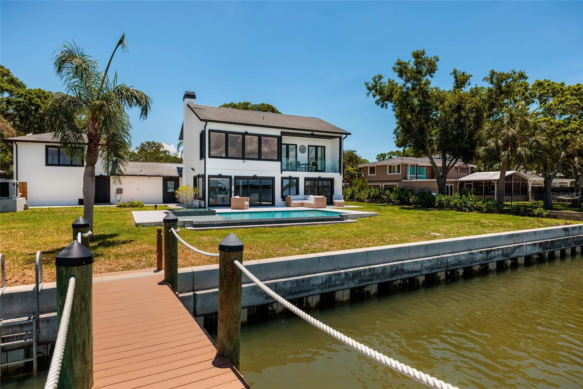412 Shore Drive E Oldsmar FL 34677