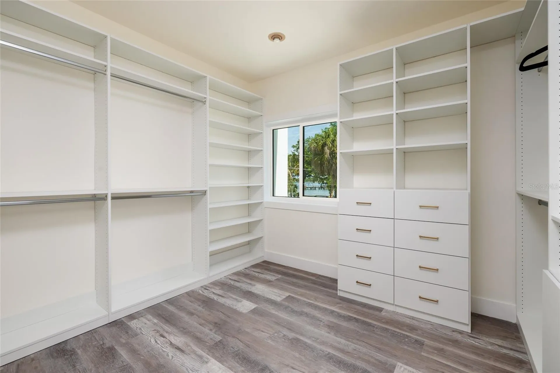 412 Shore Drive E Oldsmar FL 34677