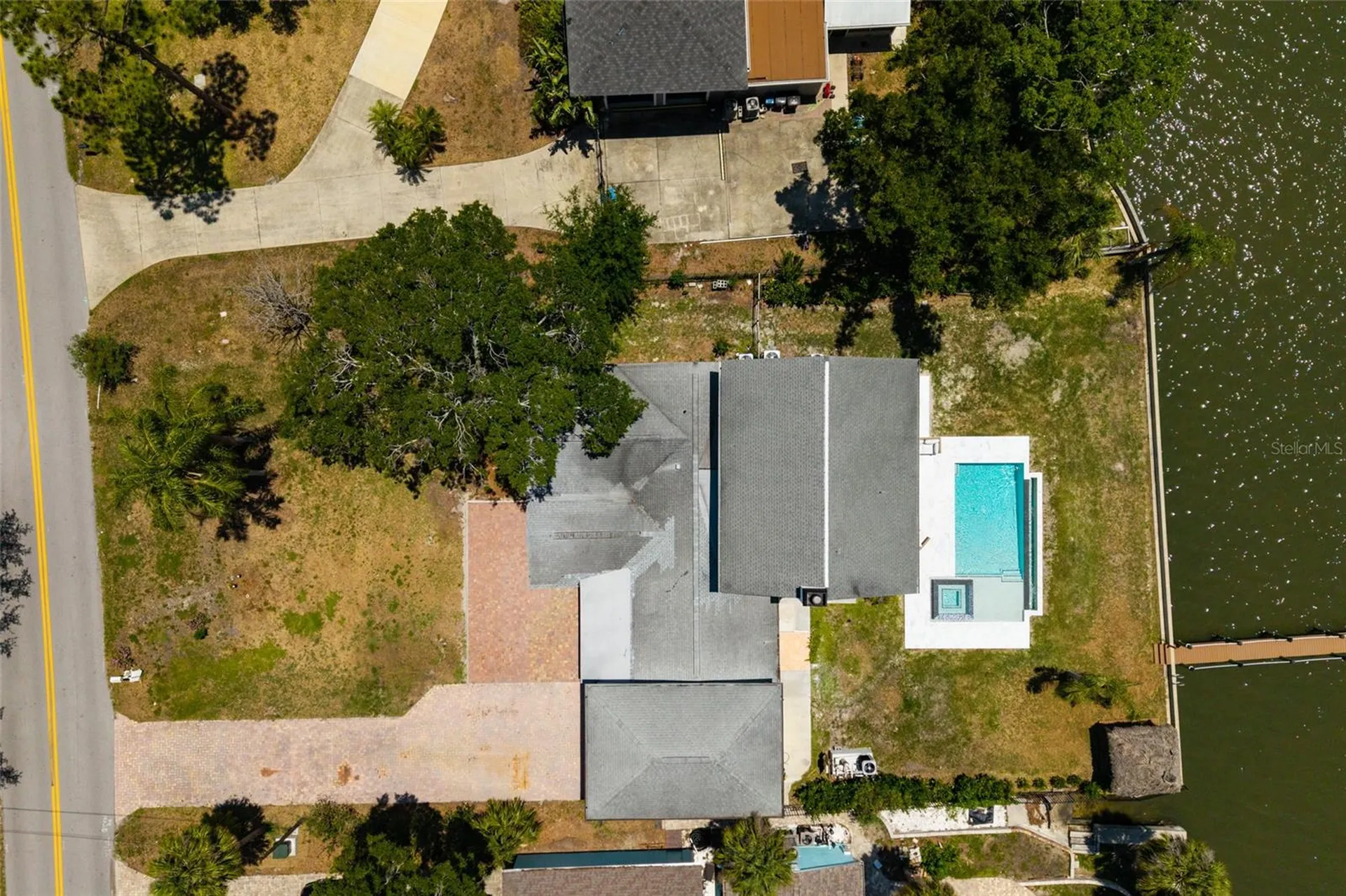 412 Shore Drive E Oldsmar FL 34677