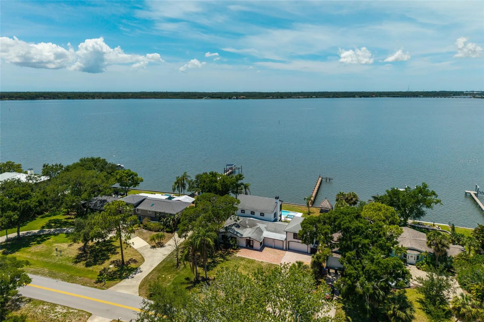 412 Shore Drive E Oldsmar FL 34677
