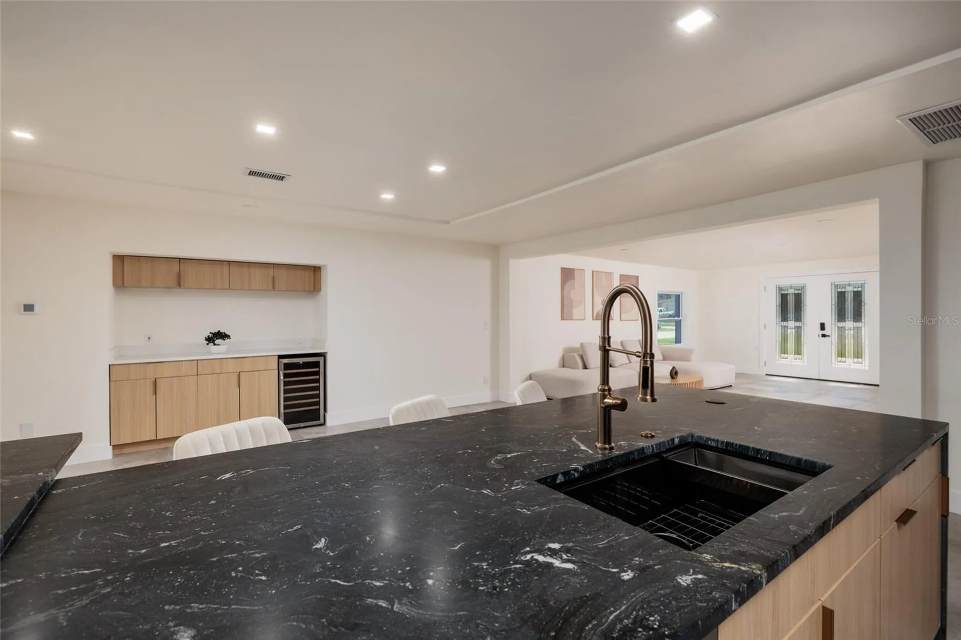 412 Shore Drive E Oldsmar FL 34677