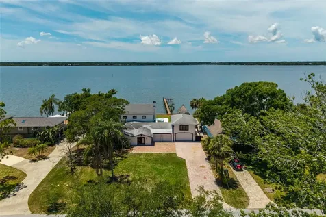 412 Shore Drive E Oldsmar FL 34677