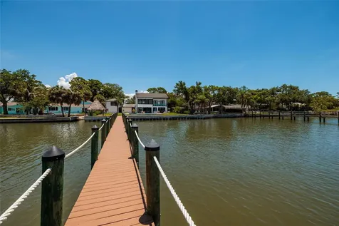 412 Shore Drive E Oldsmar FL 34677