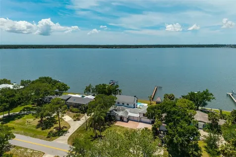 412 Shore Drive E Oldsmar FL 34677