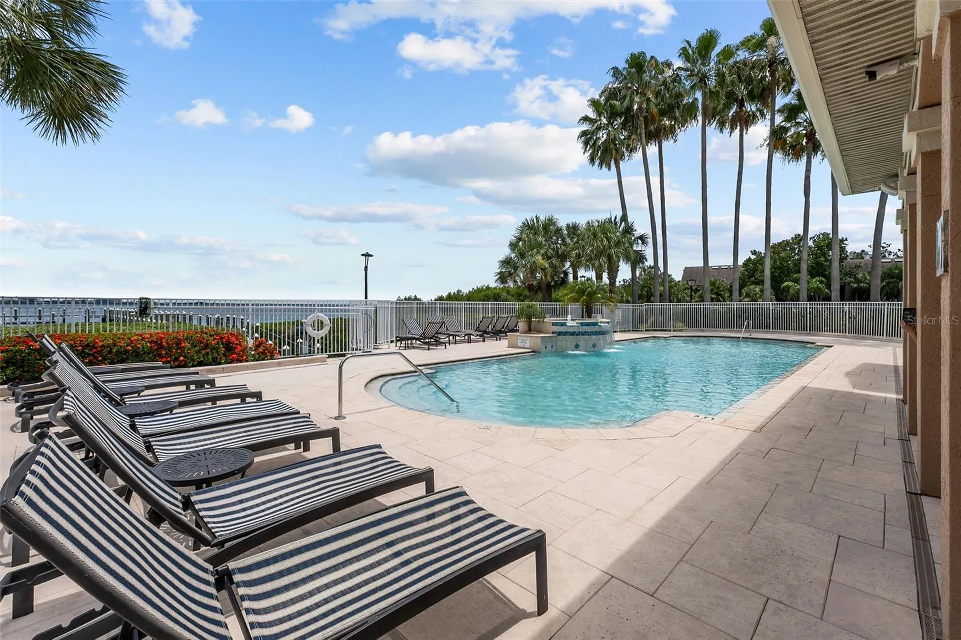 3302 Bay Club Circle Tampa FL 33607