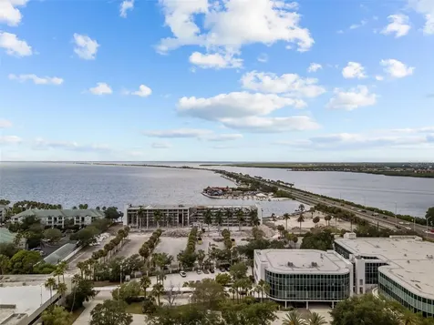 3302 Bay Club Circle Tampa FL 33607