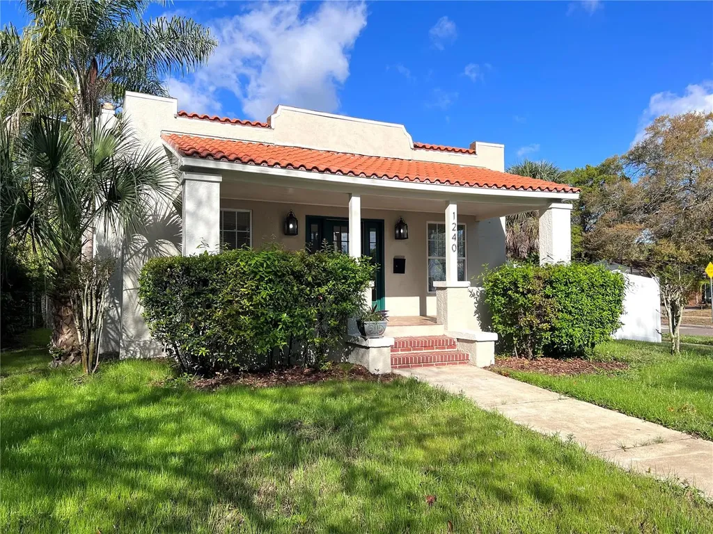 1240 15th Street N St Petersburg FL 33705