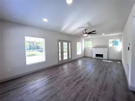 1240 15th Street N St Petersburg FL 33705