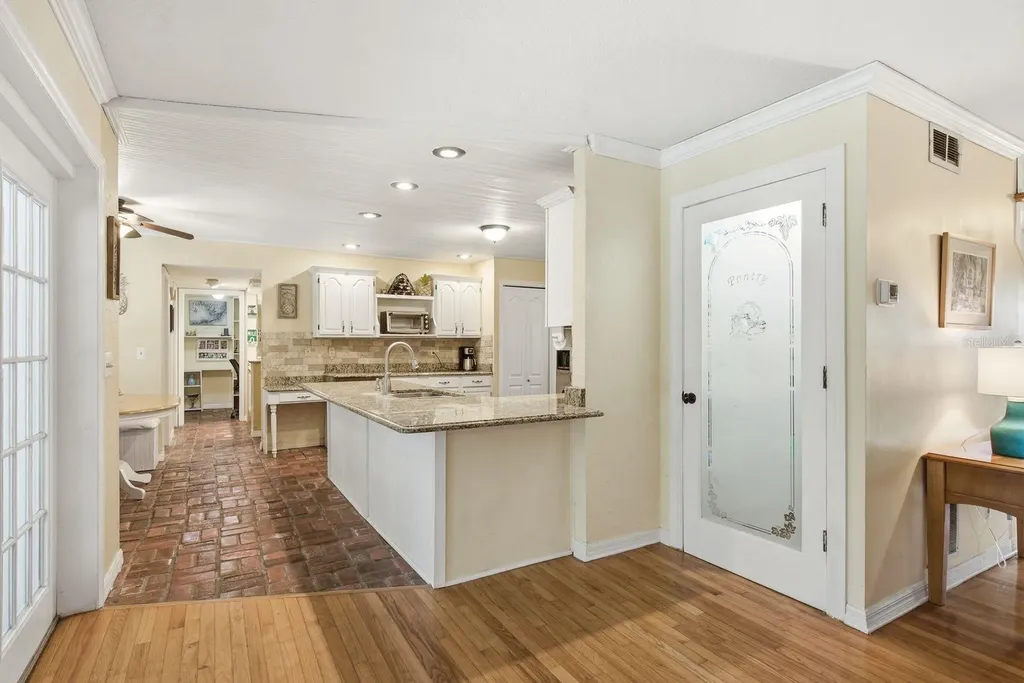 1125 Spanish Oaks Drive W Palm Harbor FL 34683