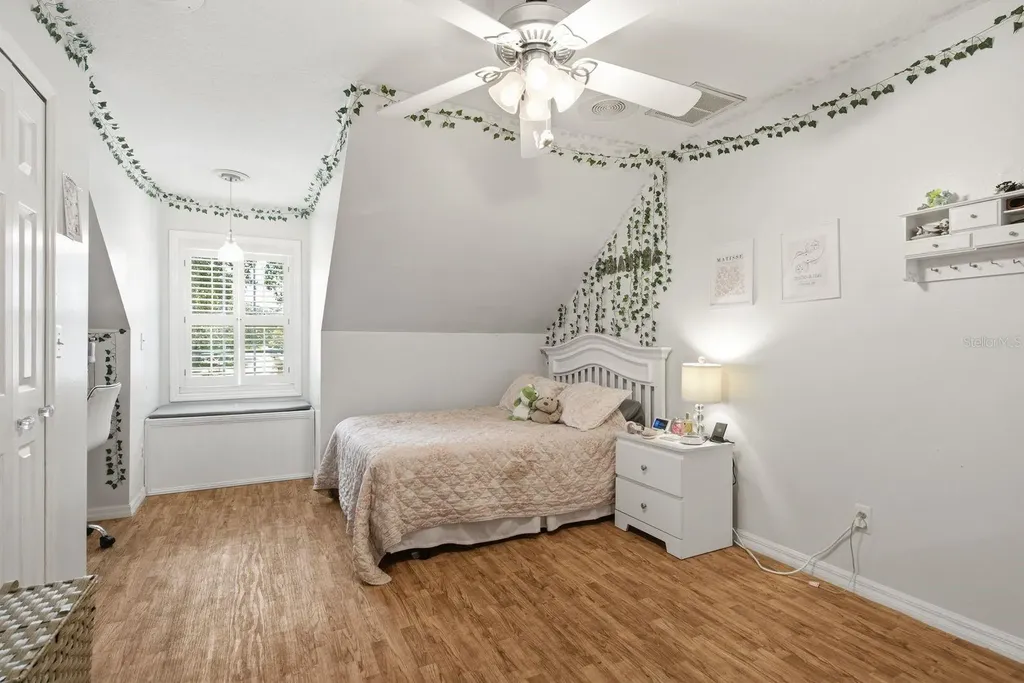 1125 Spanish Oaks Drive W Palm Harbor FL 34683