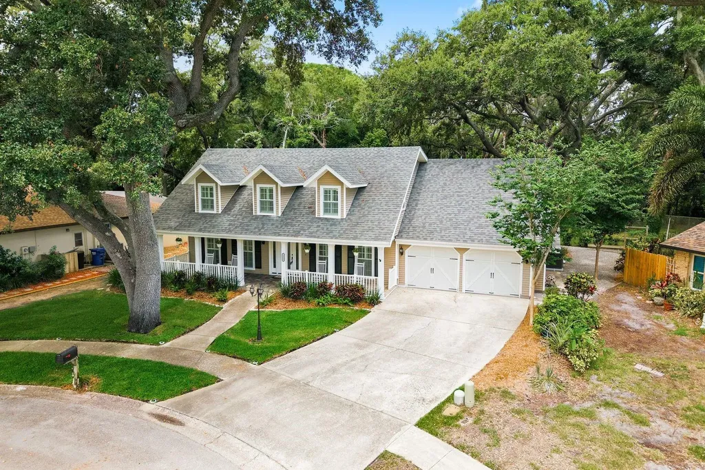 1125 Spanish Oaks Drive W Palm Harbor FL 34683