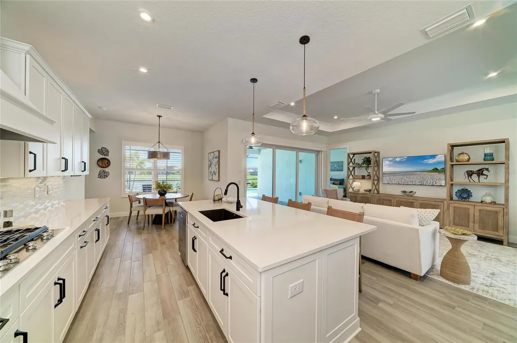 8533 Beechlake Court Sarasota FL 34240