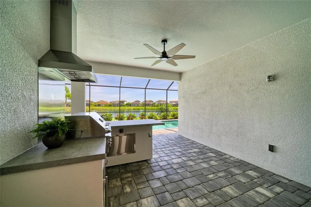 8533 Beechlake Court Sarasota FL 34240
