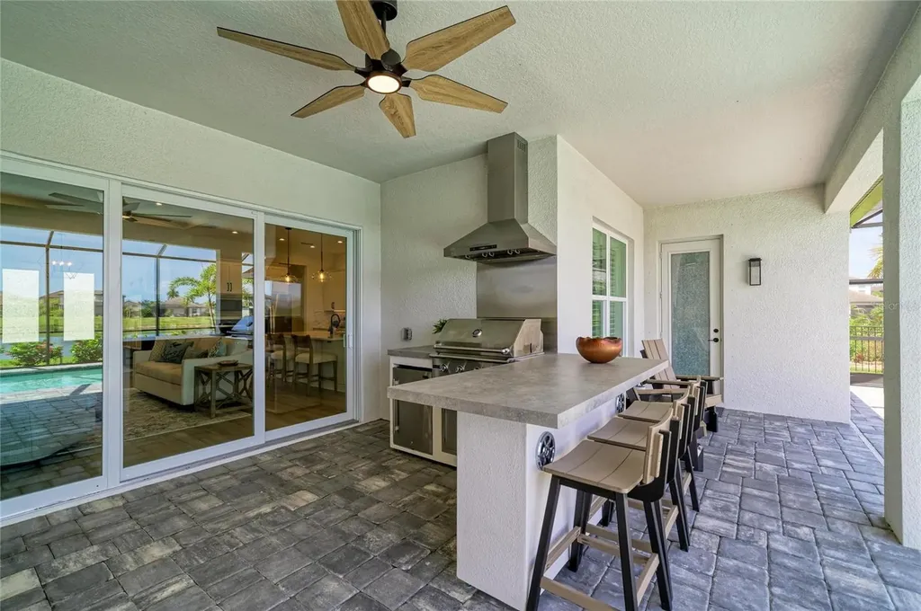 8533 Beechlake Court Sarasota FL 34240