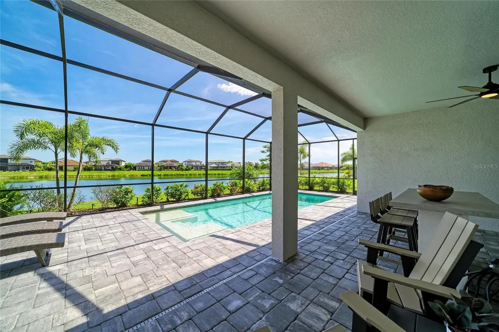 8533 Beechlake Court Sarasota FL 34240