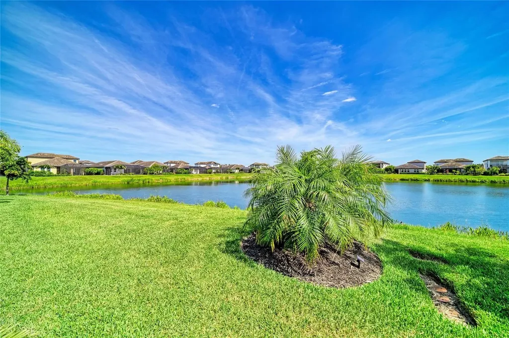 8533 Beechlake Court Sarasota FL 34240