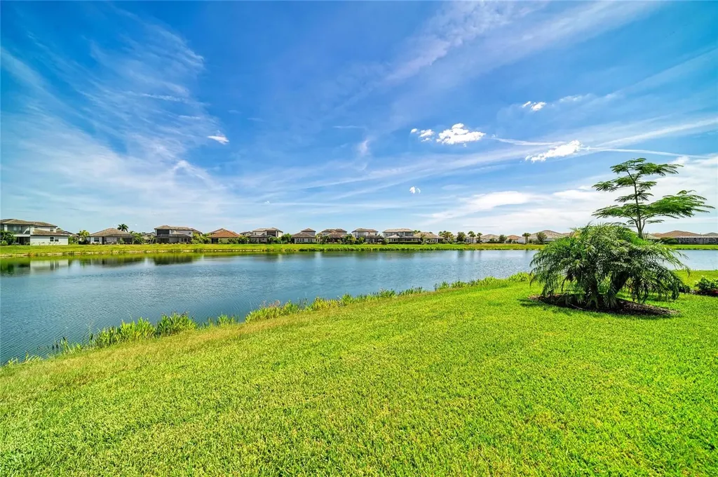 8533 Beechlake Court Sarasota FL 34240