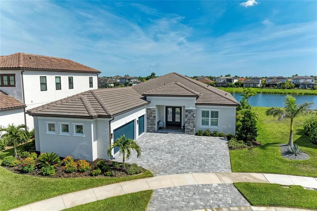 8533 Beechlake Court Sarasota FL 34240