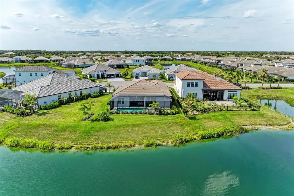 8533 Beechlake Court Sarasota FL 34240