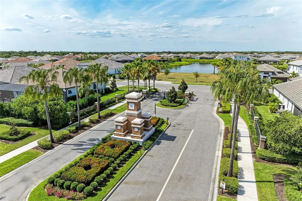 8533 Beechlake Court Sarasota FL 34240