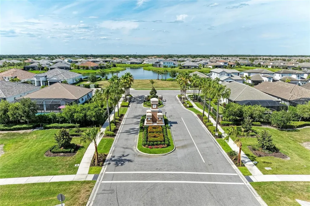 8533 Beechlake Court Sarasota FL 34240