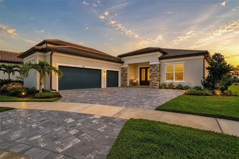 8533 Beechlake Court Sarasota FL 34240