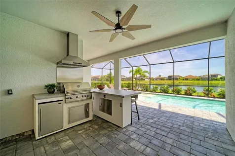 8533 Beechlake Court Sarasota FL 34240