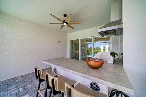 8533 Beechlake Court Sarasota FL 34240