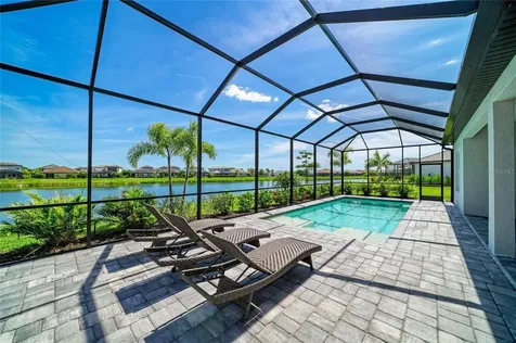 8533 Beechlake Court Sarasota FL 34240