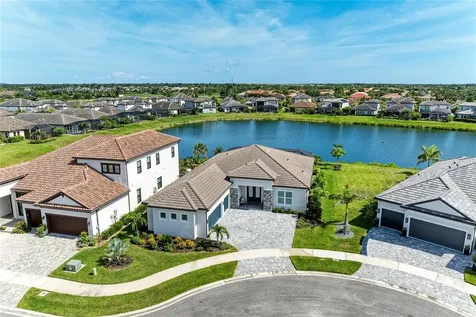 8533 Beechlake Court Sarasota FL 34240