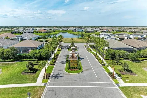 8533 Beechlake Court Sarasota FL 34240