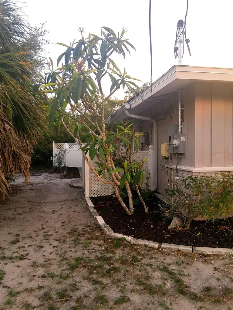 3033 Dawson Street Sarasota FL 34239