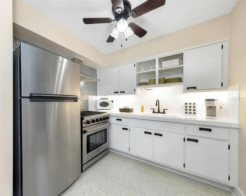 116 Read Street Tarpon Springs FL 34689