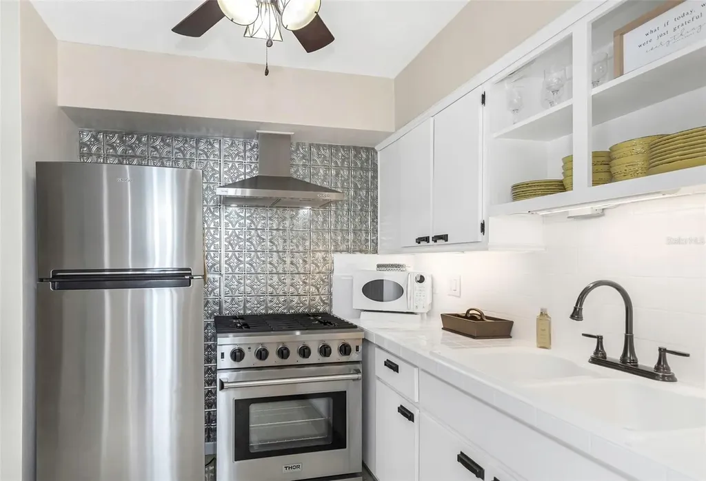 116 Read Street Tarpon Springs FL 34689