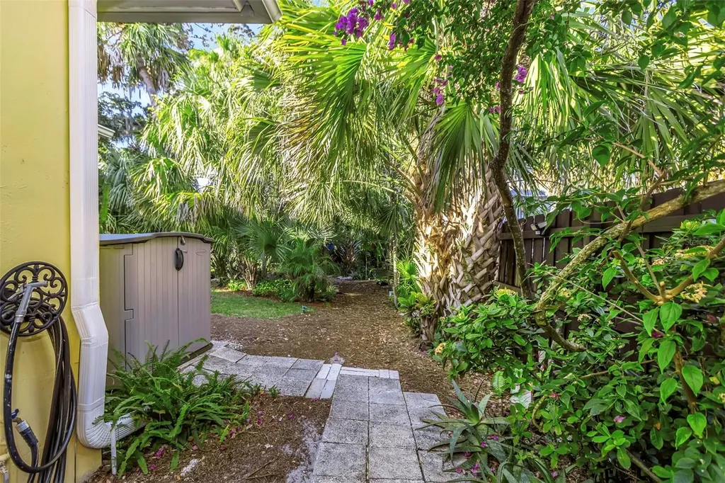 116 Read Street Tarpon Springs FL 34689