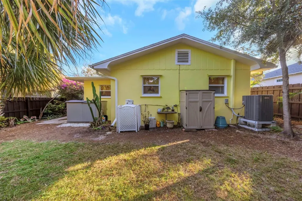 116 Read Street Tarpon Springs FL 34689