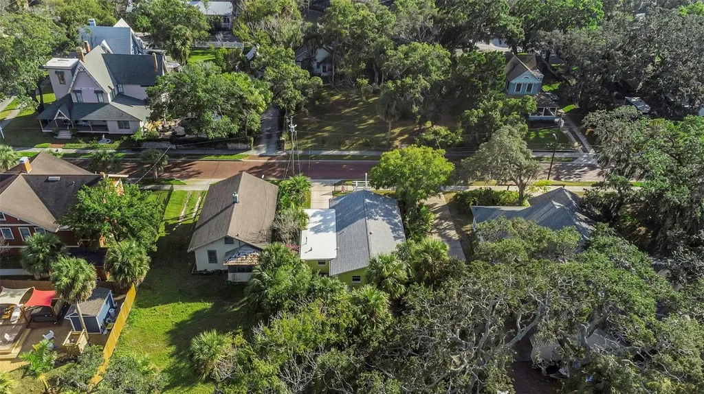 116 Read Street Tarpon Springs FL 34689