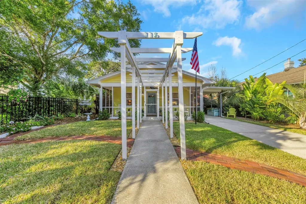116 Read Street Tarpon Springs FL 34689