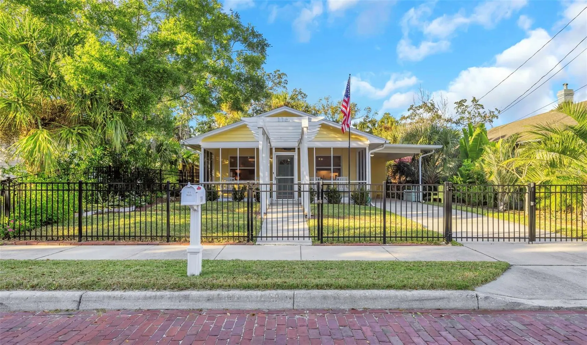116 Read Street Tarpon Springs FL 34689