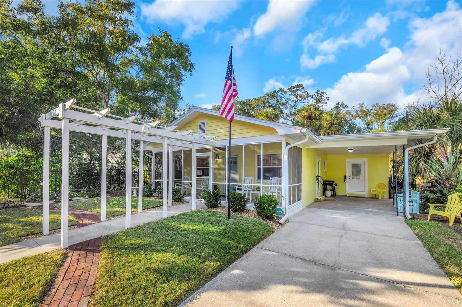 116 Read Street Tarpon Springs FL 34689