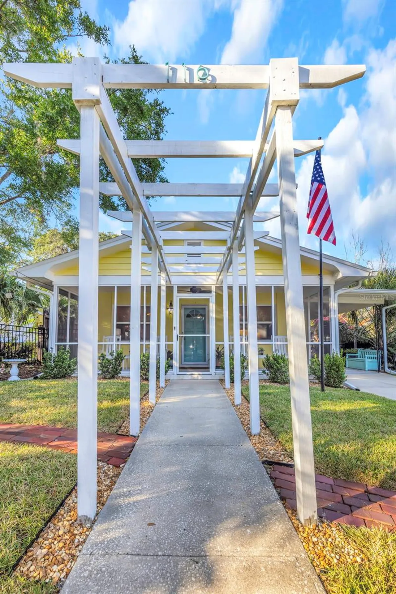 116 Read Street Tarpon Springs FL 34689