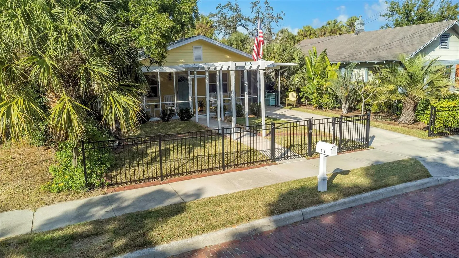 116 Read Street Tarpon Springs FL 34689