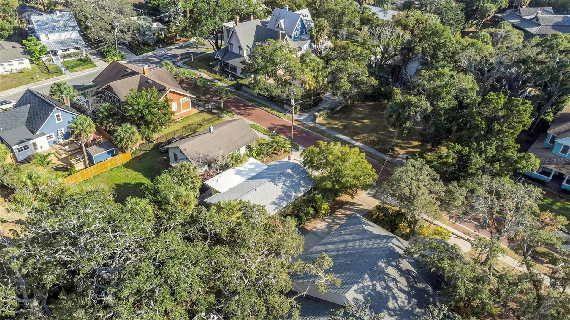 116 Read Street Tarpon Springs FL 34689