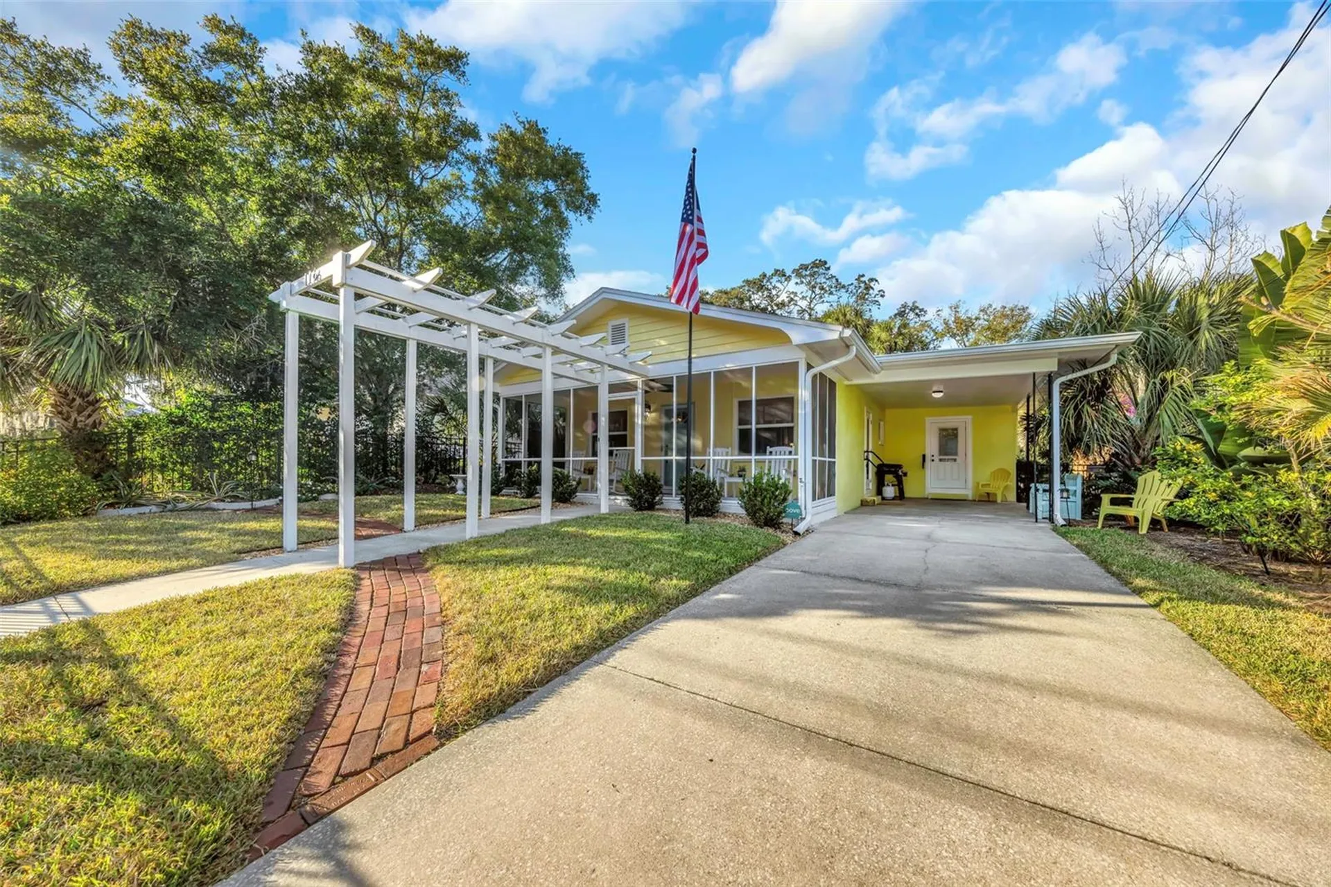 116 Read Street Tarpon Springs FL 34689