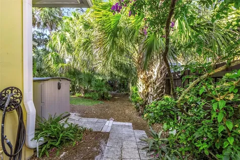 116 Read Street Tarpon Springs FL 34689