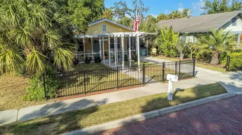 116 Read Street Tarpon Springs FL 34689