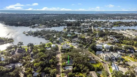 116 Read Street Tarpon Springs FL 34689