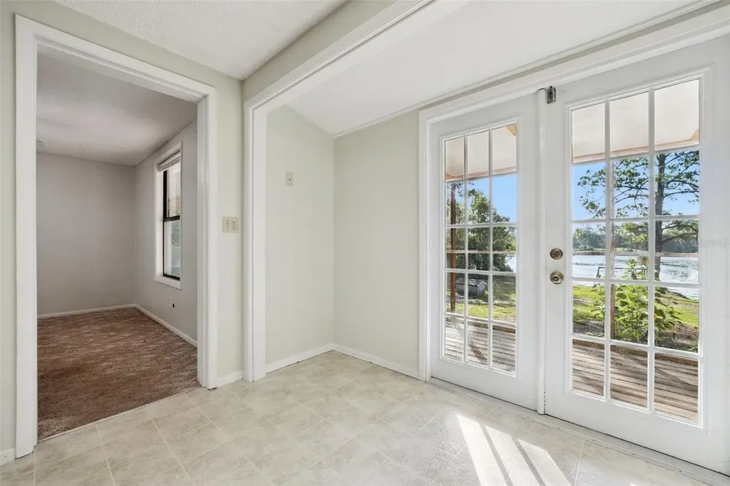 42146 Pine Valley Drive Paisley FL 32767