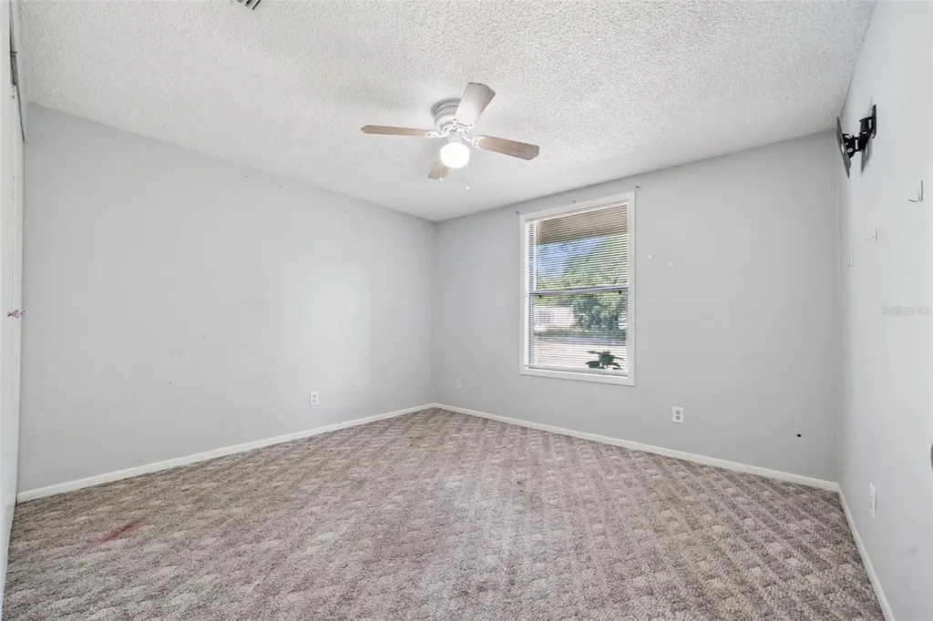 42146 Pine Valley Drive Paisley FL 32767
