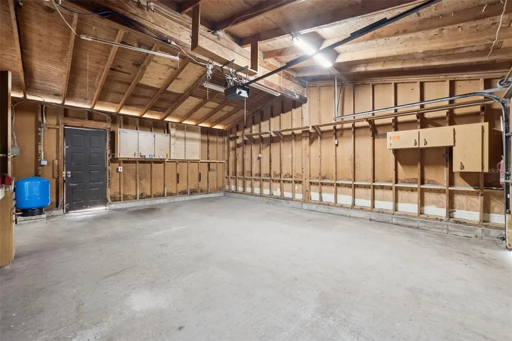 42146 Pine Valley Drive Paisley FL 32767
